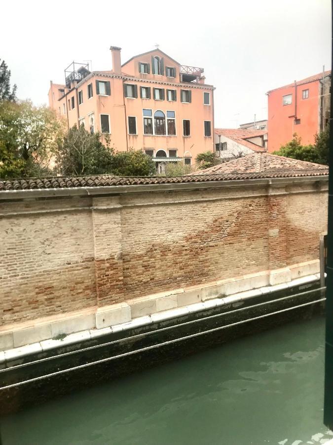 Venice And Venice Apartments - Private Rooms In Shared Apartment Exterior foto